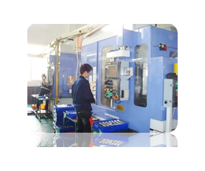 05：日本三菱CNC滾齒(chi)機