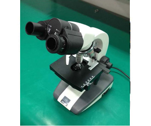 雙(shuang)目顯微鏡