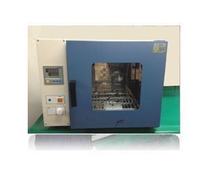 台(tai)式恒溫幹燥箱